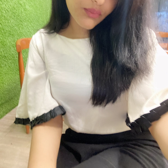 Tops - White bell sleeves top